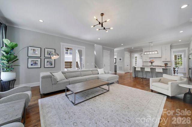 3015 Commonwealth Avenue, Charlotte, NC 28205