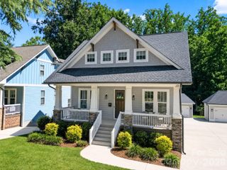 3015 Commonwealth Avenue, Charlotte, NC 28205