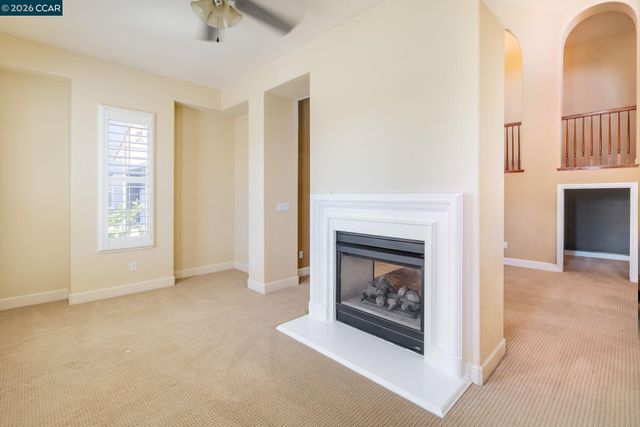 1206 Sierra Trail Rd, Oakley, CA 94561