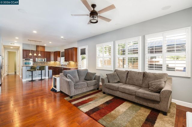 1206 Sierra Trail Rd, Oakley, CA 94561