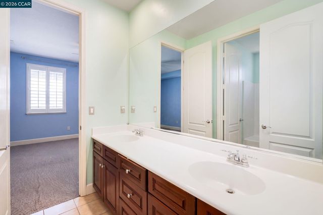 1206 Sierra Trail Rd, Oakley, CA 94561