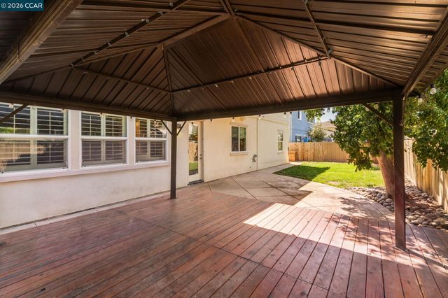 1206 Sierra Trail Rd, Oakley, CA 94561