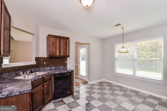 5115 Bridle Point Parkway, Snellville, GA 30039