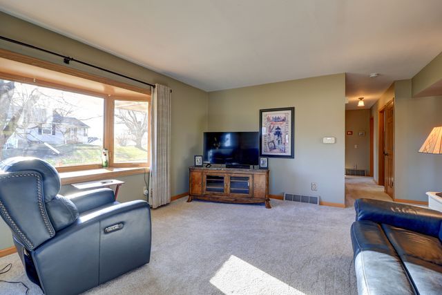 320 10th Street, Fulton, IL 61252