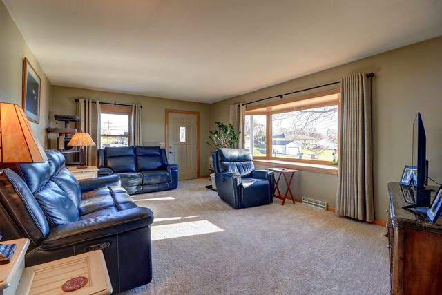 320 10th Street, Fulton, IL 61252