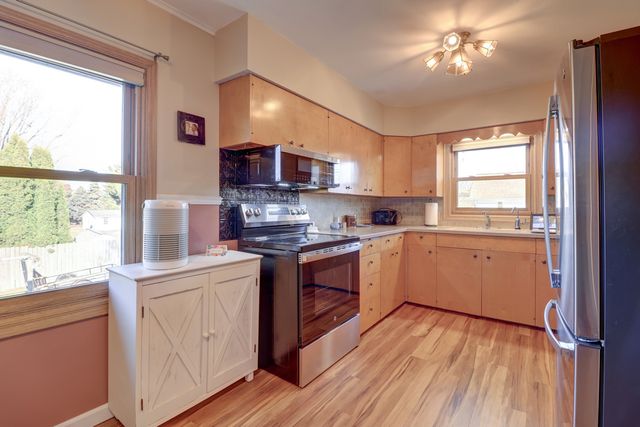 320 10th Street, Fulton, IL 61252