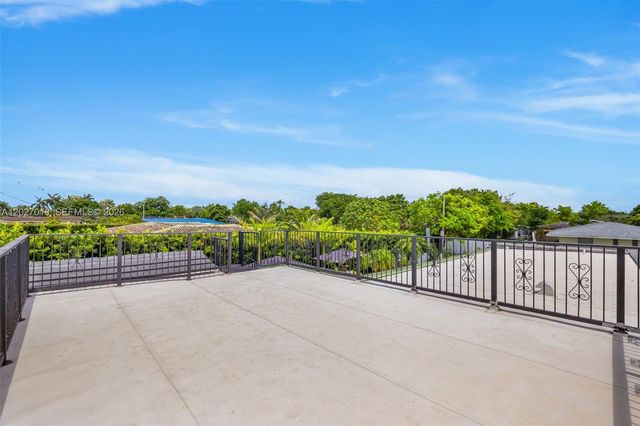 4730 SW 89th Ave, Miami, FL 33165