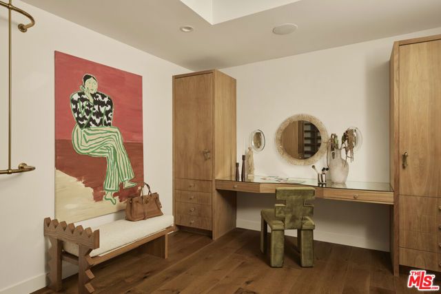 2039 N Gramercy Place, Los Angeles, CA 90068