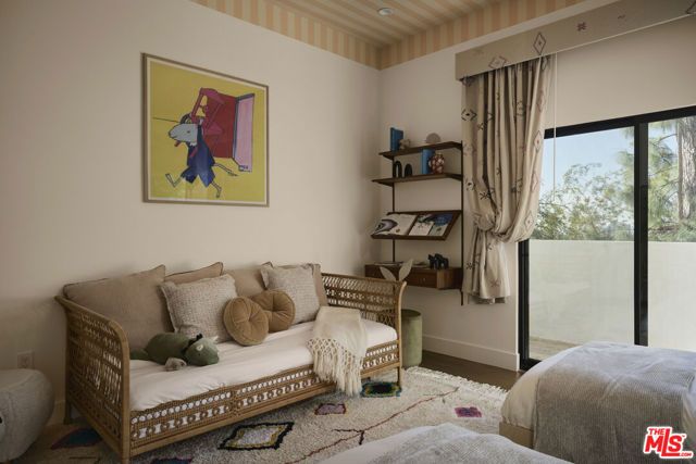 2039 N Gramercy Place, Los Angeles, CA 90068