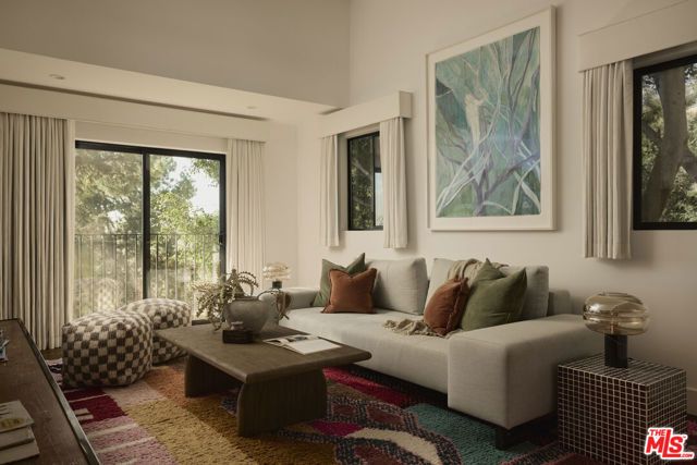 2039 N Gramercy Place, Los Angeles, CA 90068