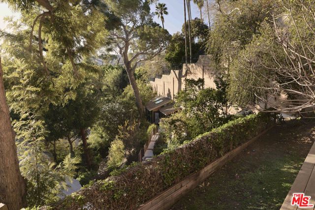 2039 N Gramercy Place, Los Angeles, CA 90068