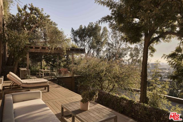 2039 N Gramercy Place, Los Angeles, CA 90068