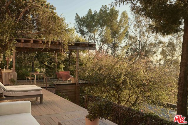 2039 N Gramercy Place, Los Angeles, CA 90068