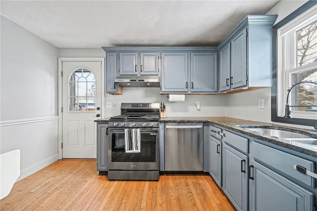 108 Fern Street, Warwick, RI 02889