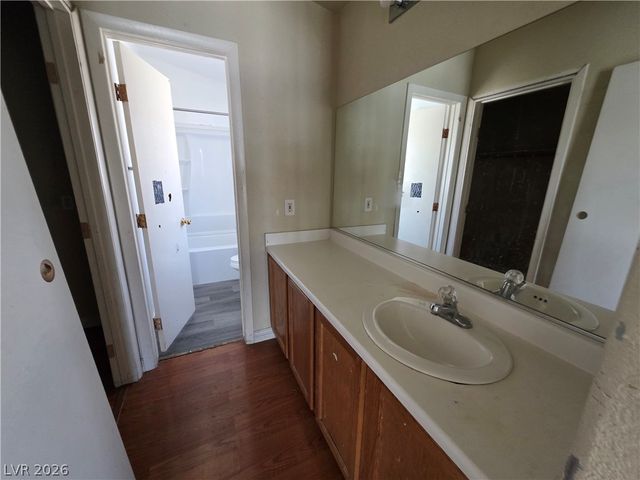 5937 High Steed Street 101, Henderson, NV 89011