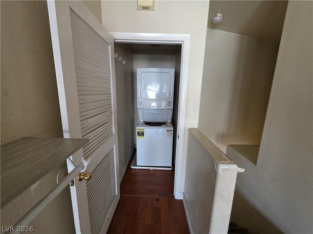 5937 High Steed Street 101, Henderson, NV 89011