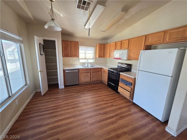 5937 High Steed Street 101, Henderson, NV 89011