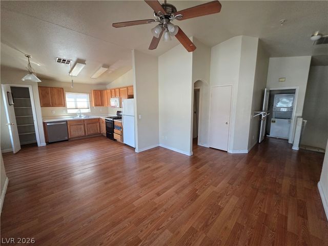 5937 High Steed Street 101, Henderson, NV 89011