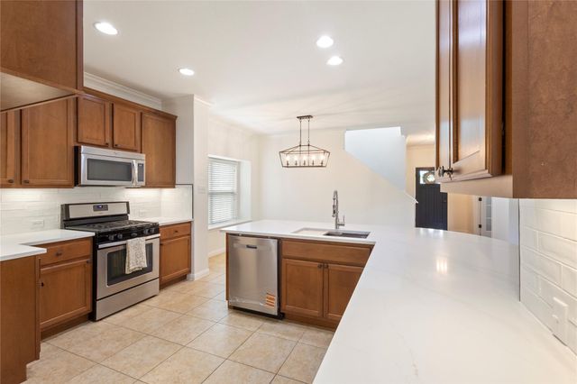 422 Village Commons BLVD, Georgetown, TX 78633