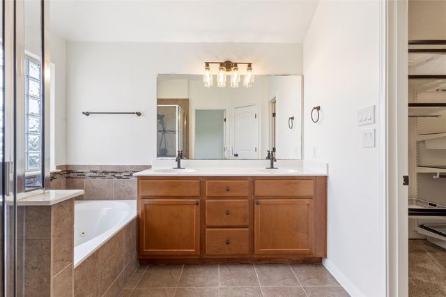 422 Village Commons BLVD, Georgetown, TX 78633