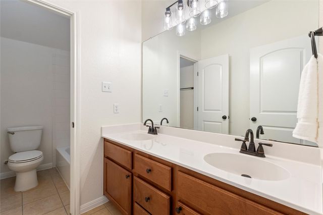 422 Village Commons BLVD, Georgetown, TX 78633