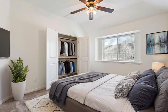 422 Village Commons BLVD, Georgetown, TX 78633