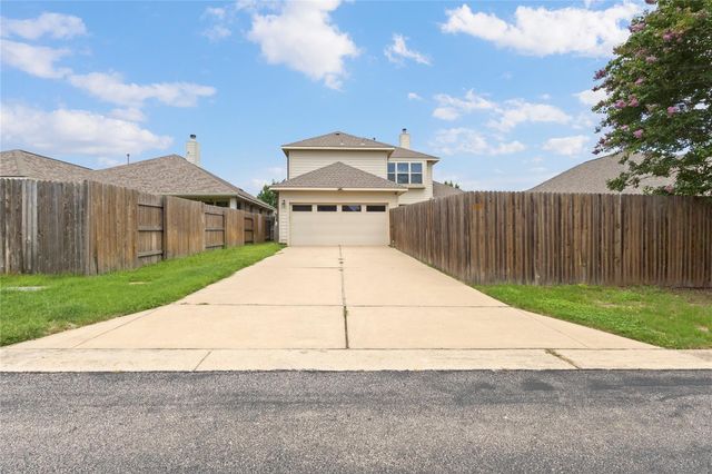 422 Village Commons BLVD, Georgetown, TX 78633