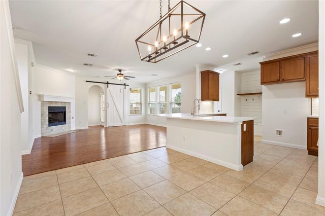 422 Village Commons BLVD, Georgetown, TX 78633