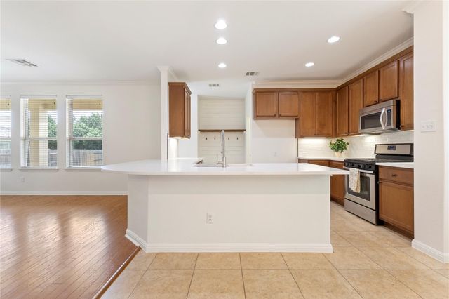 422 Village Commons BLVD, Georgetown, TX 78633