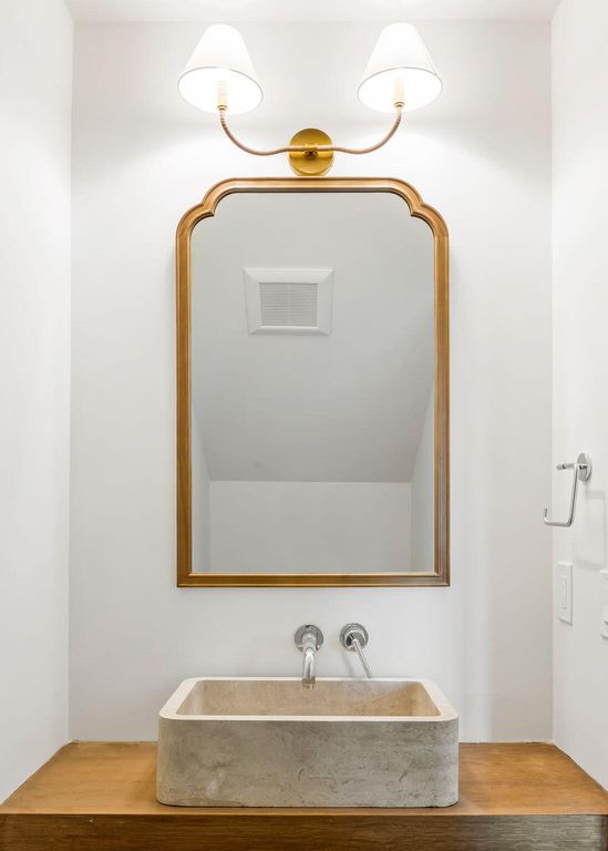 Image 14 of property listing at 747 Hill Street, Mount Pleasant, SC 29464