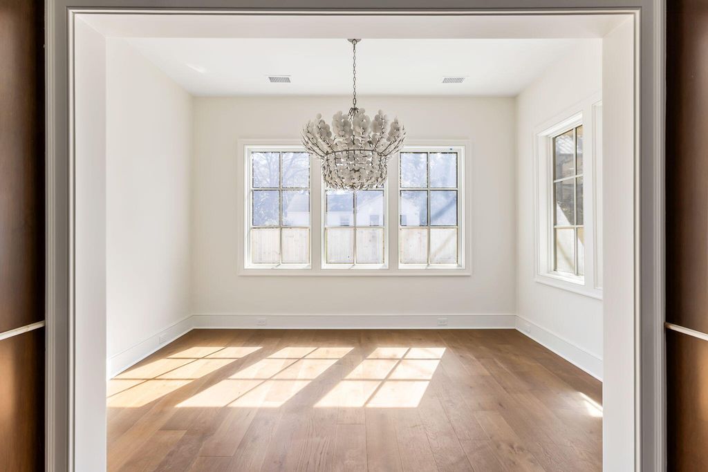 Image 4 of property listing at 747 Hill Street, Mount Pleasant, SC 29464