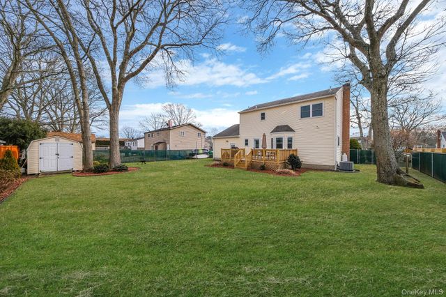 61 Arpage Drive E, Shirley, NY 11967