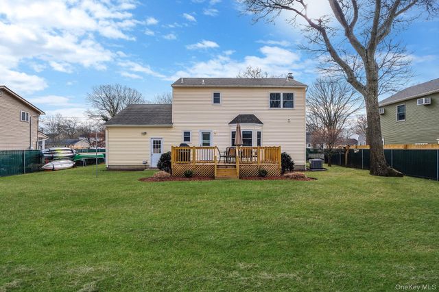 61 Arpage Drive E, Shirley, NY 11967