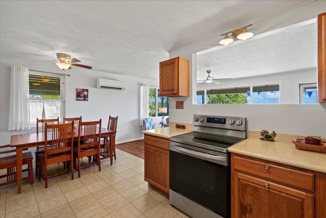 110 Kahiapo Pl, Haiku, HI 96708