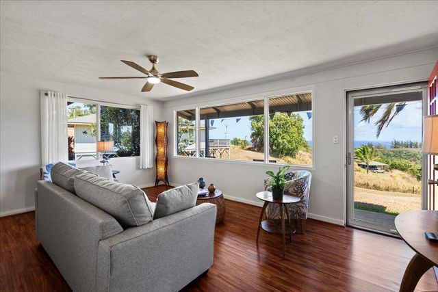 110 Kahiapo Pl, Haiku, HI 96708