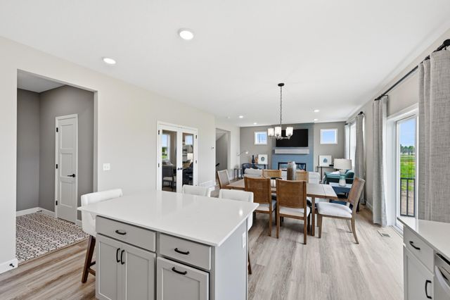 1006 E Meadowsweet Drive, River Falls, WI 54022