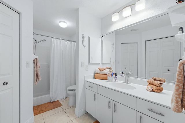 5725 GREENWOOD AVENUE 7203, North Port, FL 34287