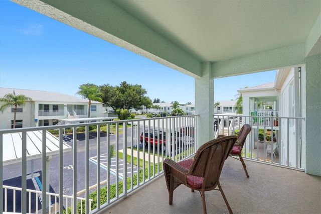 5725 GREENWOOD AVENUE 7203, North Port, FL 34287