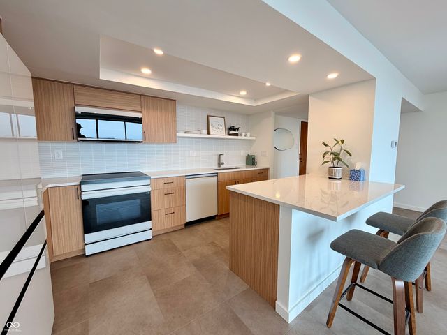 4000 N Meridian Street 14A, Indianapolis, IN 46208