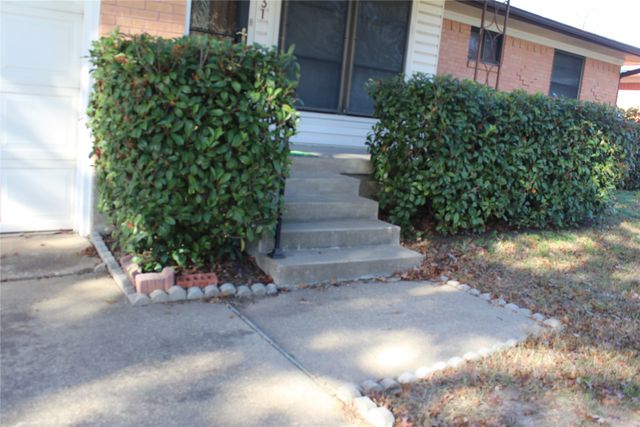 1731 Buena Vista Street, Mesquite, TX 75149