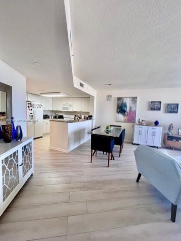 19501 W Country Club Dr 2611, Aventura, FL 33180