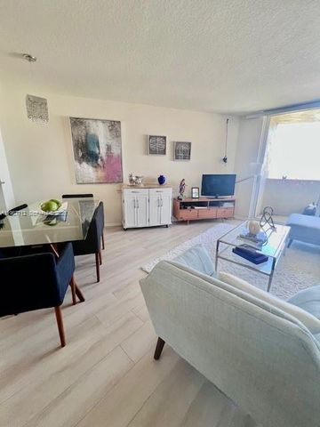 19501 W Country Club Dr 2611, Aventura, FL 33180