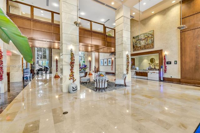 19501 W Country Club Dr 2611, Aventura, FL 33180