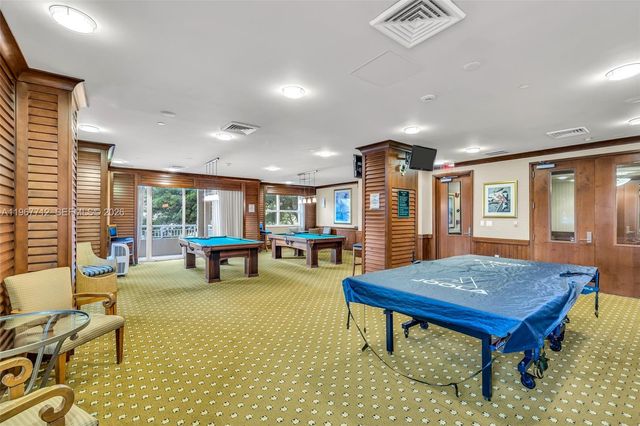 19501 W Country Club Dr 2611, Aventura, FL 33180