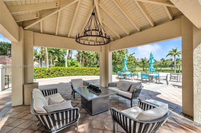 19501 W Country Club Dr 2611, Aventura, FL 33180