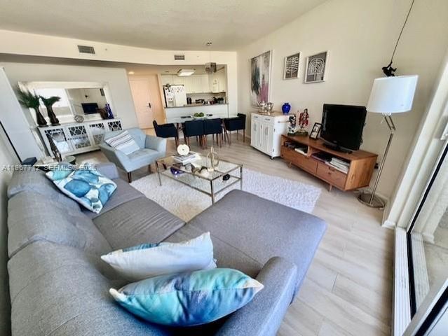 19501 W Country Club Dr 2611, Aventura, FL 33180