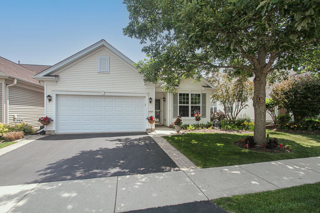 11646 Evergreen Lane, Huntley, IL 60142