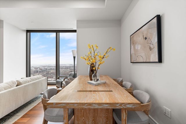 1 Dalton St 4703, Boston, MA 02115