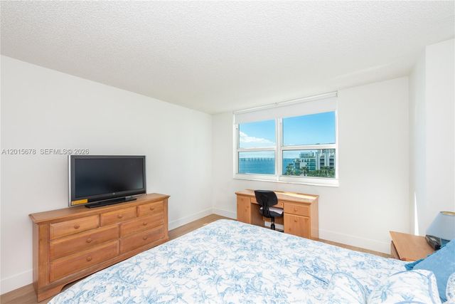 1155 Brickell Bay Dr 609, Miami, FL 33131
