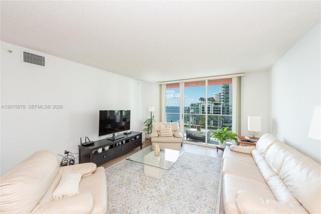 1155 Brickell Bay Dr 609, Miami, FL 33131